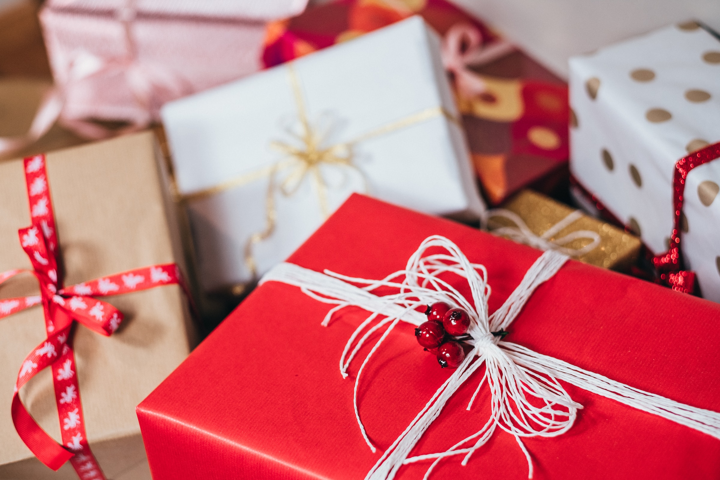 Best Mindfulness Gifts To Give This Holiday Season - Paula Naputano